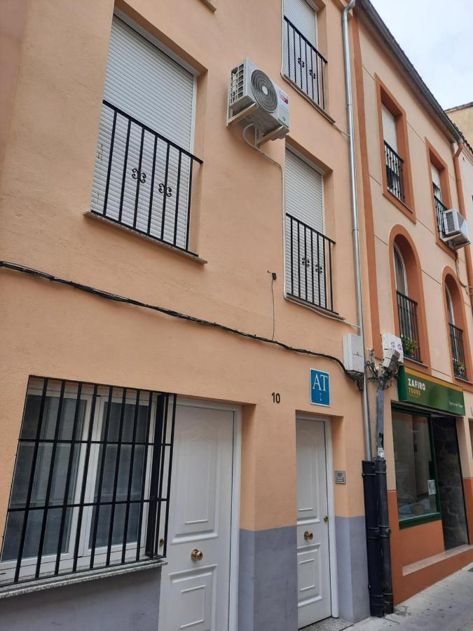 Apartamentos Clavero 10 Plasencia Exterior foto